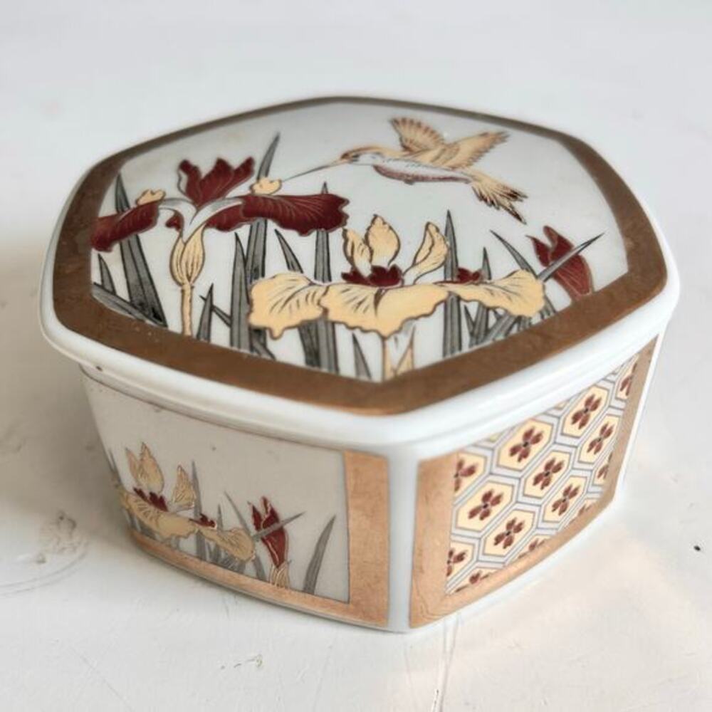 Vintage trinket‎ box porcelain Asian hummingbird orchid flowers nature MCM